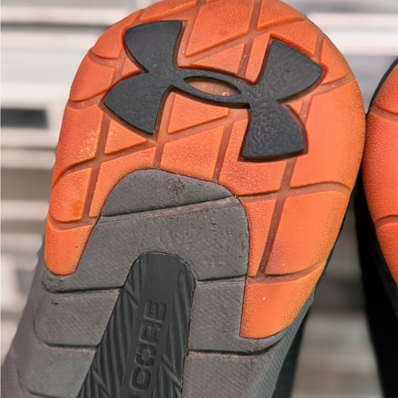 Under Armour Black Performance Sneakers - Picture 7 of 8